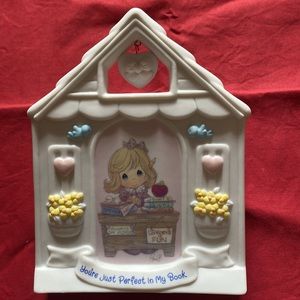 Precious moments figurine, school house/teacher, colorful decorative nice piece
